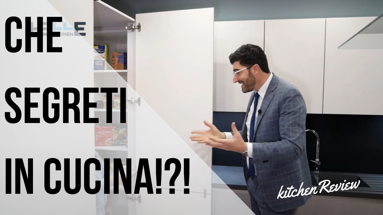 Cucina con Dispensa Segreta